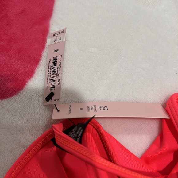 Victoria’s Secret Tank Top ✨ - Picture 4 of 5